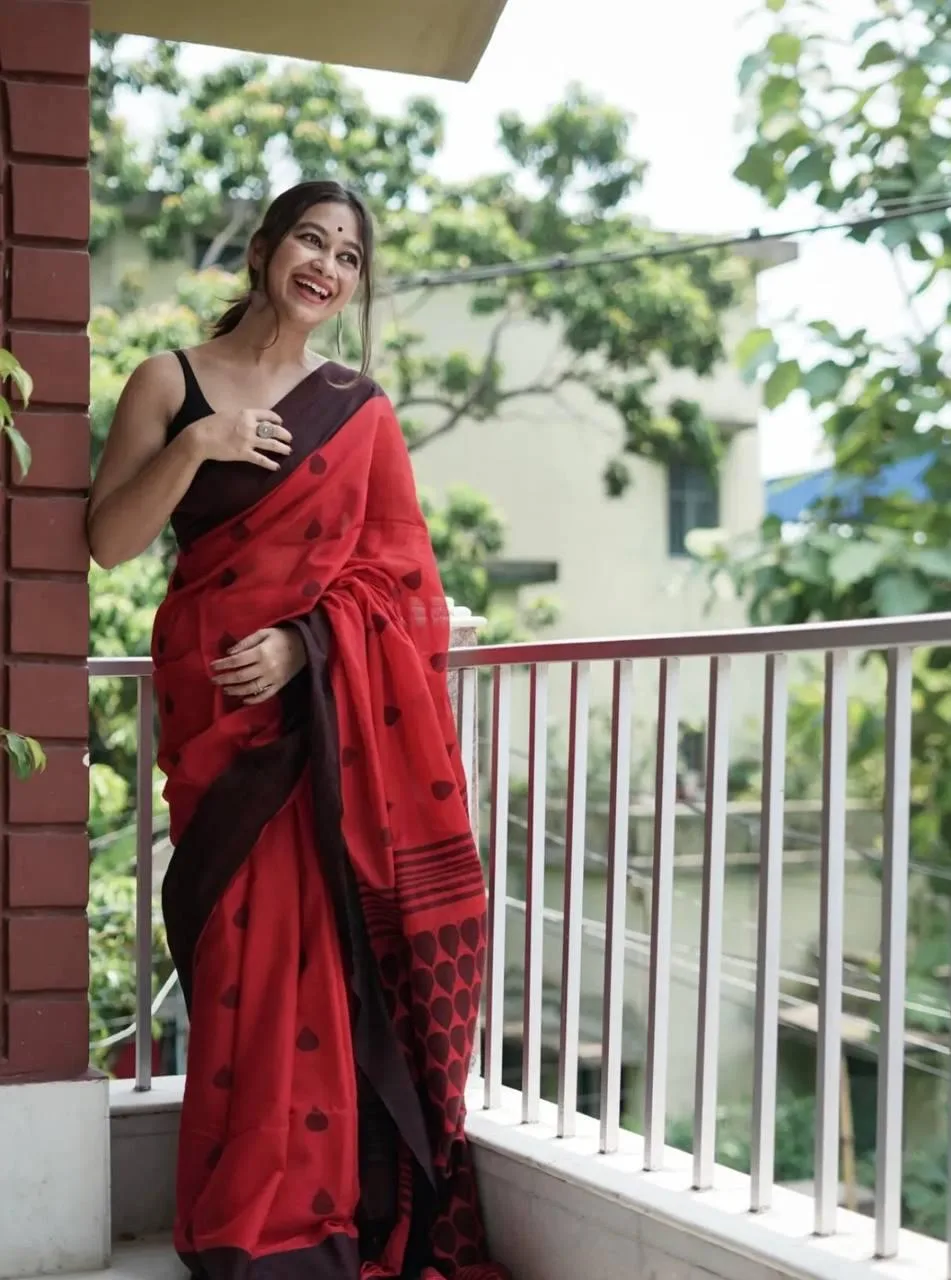 Red Black Pure Handloom Jamdani Work Saree