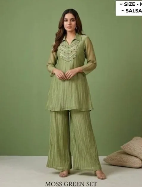 Pure Tissue Green Necklace Short Coord Set